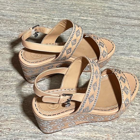 Tory Burch Natural Vachetta Ankle Strap Wedge Calf Leather Sandals - Picture 7 of 16